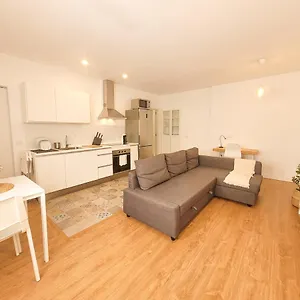 https://loft-moderno-con-terraza-privada.in-canary-islands.com