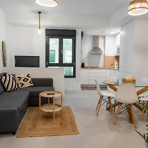 https://apartment-andrea-in-malaga-center.1costadelsol.com