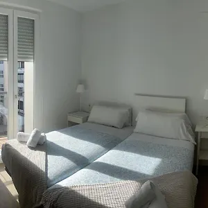 https://apartaments-plaza-principe-viana.sansebastianhotels.net